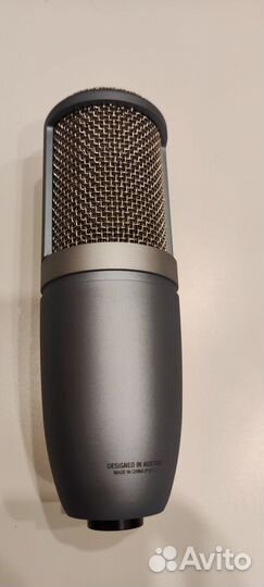 Микрофон AKG P220