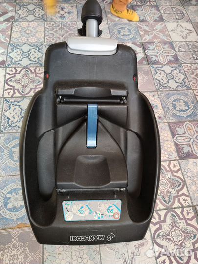 База Maxi Cosi Easy Base