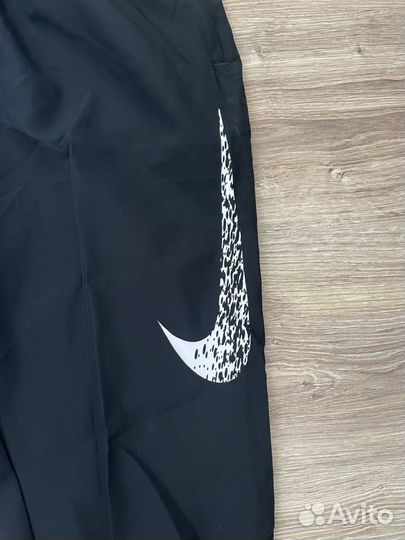 Спортивные штаны Nike