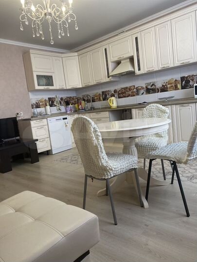 3-к. квартира, 90,9 м², 14/17 эт.