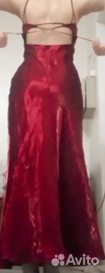 Вечернее платье в пол 46 размер