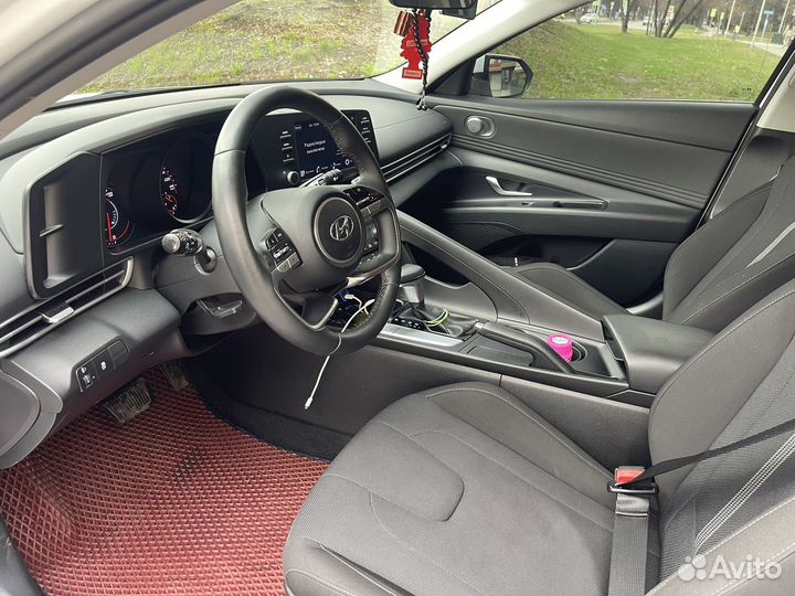 Hyundai Elantra 1.6 AT, 2021, 15 000 км