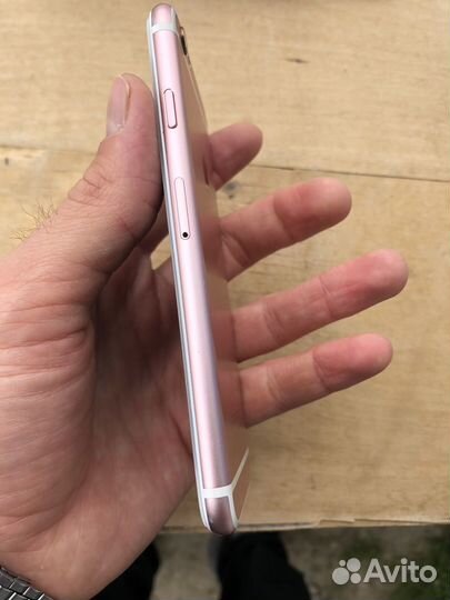 iPhone 6S, 64 ГБ