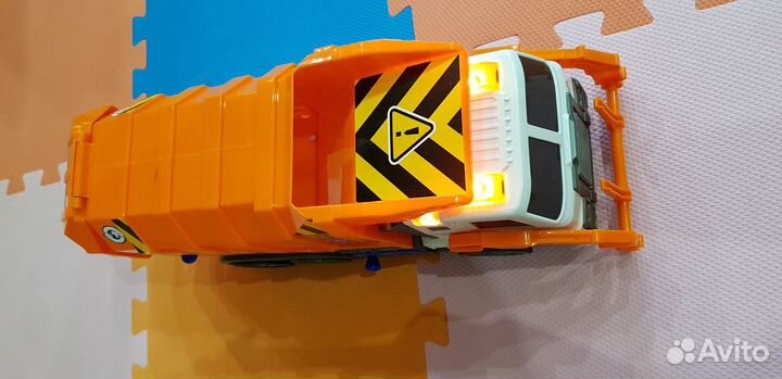 Машинка мусоровоз