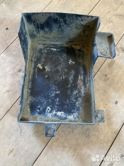 Площадка акб Mitsubishi Lancer 10