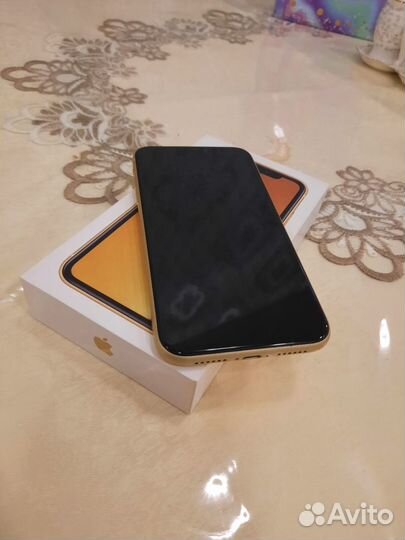iPhone Xr, 64 ГБ