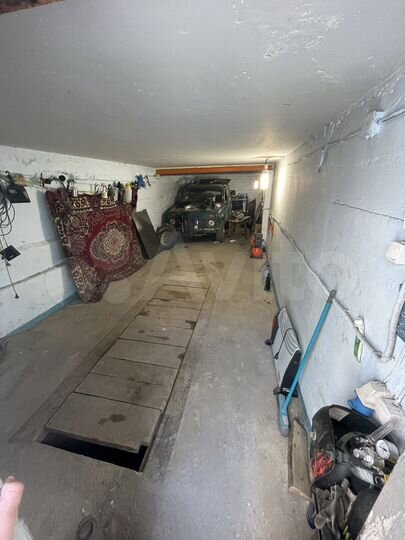 Гараж, > 30 м²