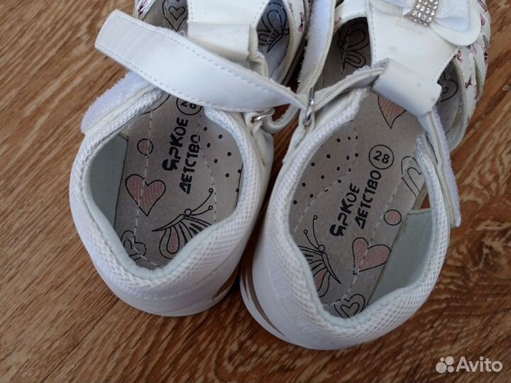Сандалии для девочки 28 размер