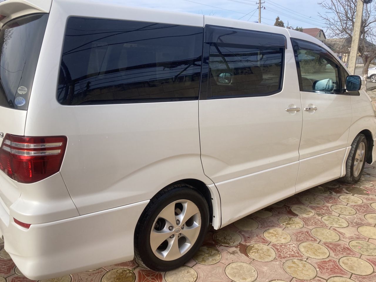 Toyota Alphard: фото из отзыва