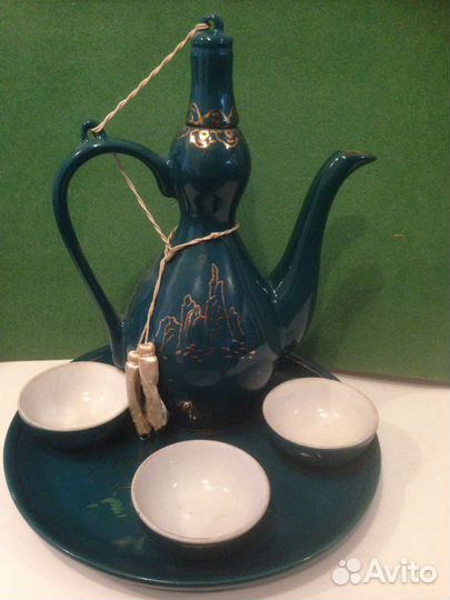 Искусство кндр.Кувшин с пиалами