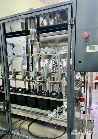 Автоматическая линия розлива моторного масла