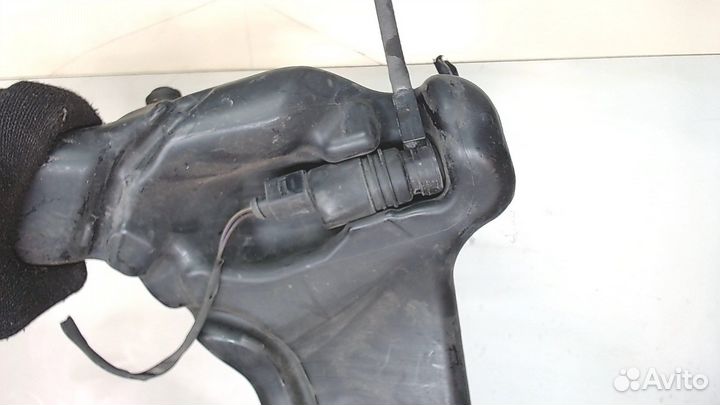 Бачок омывателя Mercedes C W204, 2011