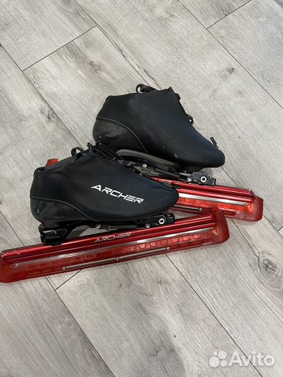 Конькобежные коньки клапы