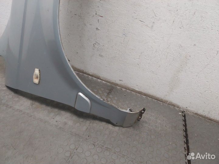 Крыло правое переднее Hyundai Trajet