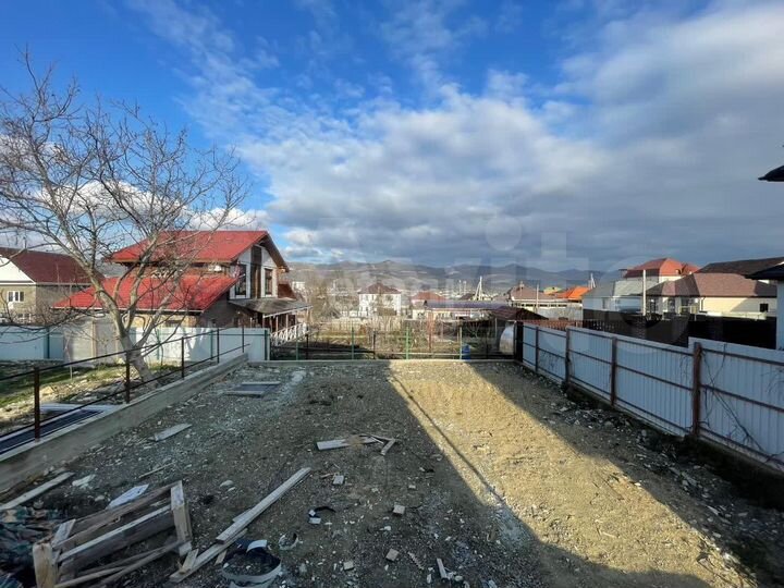 Дом 154 м² на участке 5 сот.