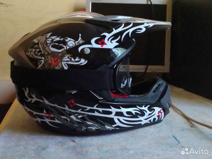 Мотошлем кроссовый