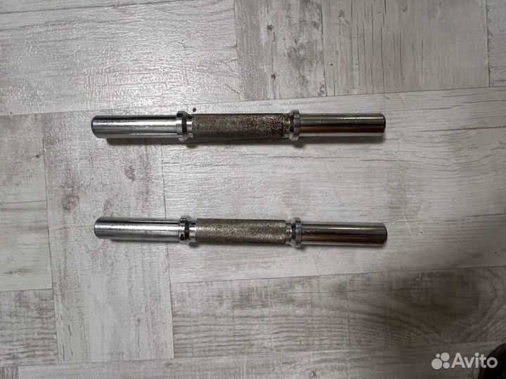 Скамья для жима, с гантелями, штангой, блинами