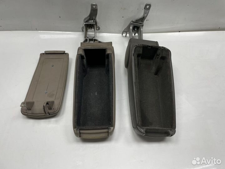 Подлокотник на запчасти Audi A4 B6 / A6 C5