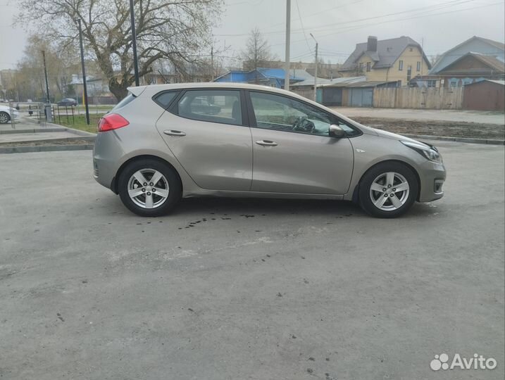 Kia Ceed 1.6 AT, 2015, 108 000 км