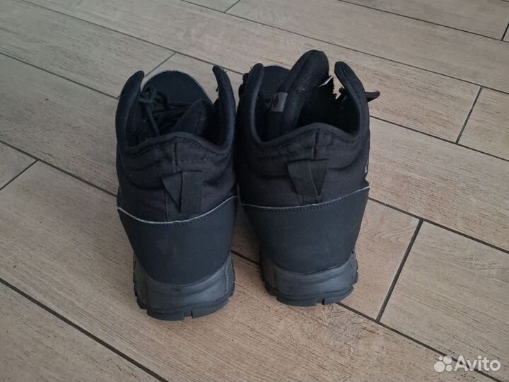 Кроссовки зимние