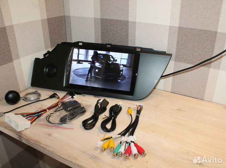 Штатная магнитола Kia Rio 4