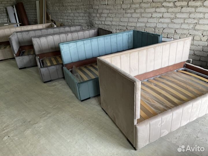 Кровать тахта. Подростковая кровать