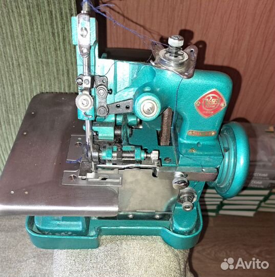 Оверлок 3 х ниточный