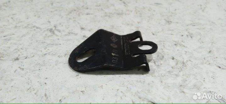 Кронштейн Renault Fluence K4MV838 2010