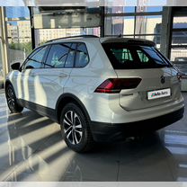 Volkswagen Tiguan 1.4 AMT, 2020, 94 000 км, с пробегом, цена 2 525 000 руб.