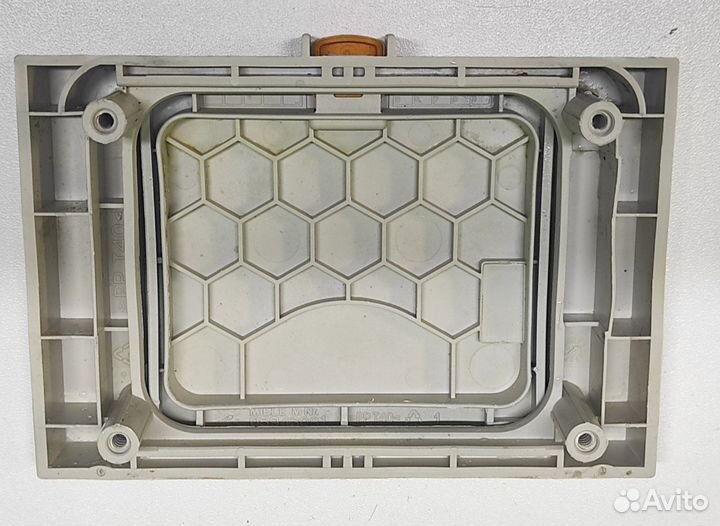 Крышка для контейнера для соли 5943081 пмм Miele