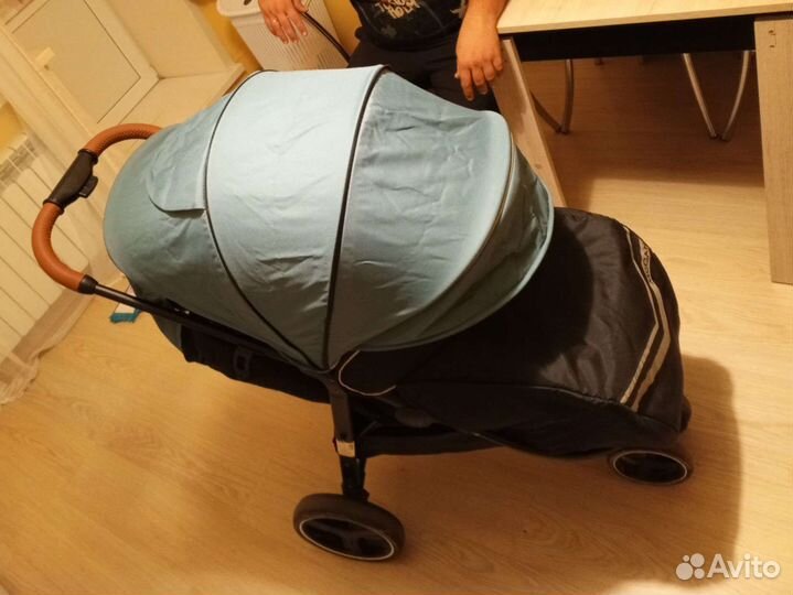 Коляска состояние новой