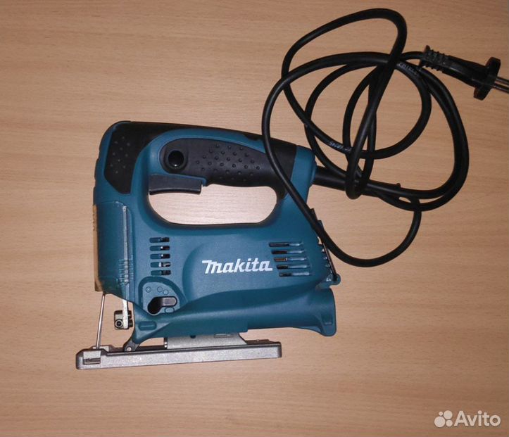 Электрический лобзик Makita 4329X1