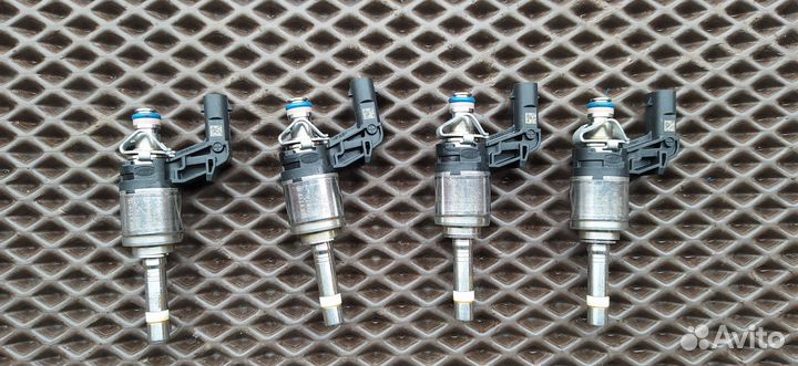 Топливная форсунка VAG 04e906036at