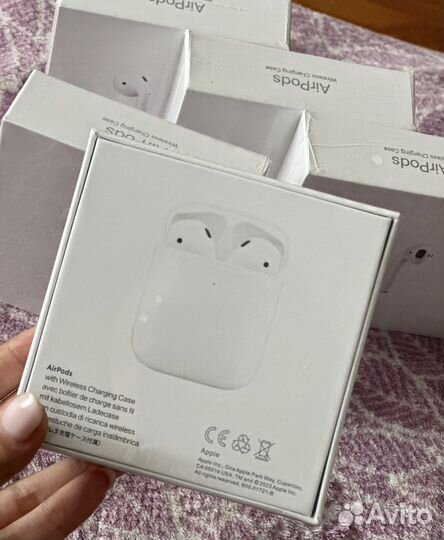 Беспроводные наушники airpods