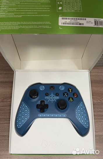 Лимитированный геймпад Xbox One Crackdown 3