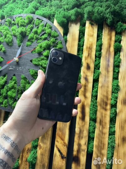 iPhone 11, 64 ГБ