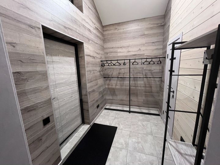 Гостиница, 300 м²