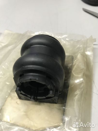 Втулка стабилизатора Hyundai Sonata YF.Оригинал