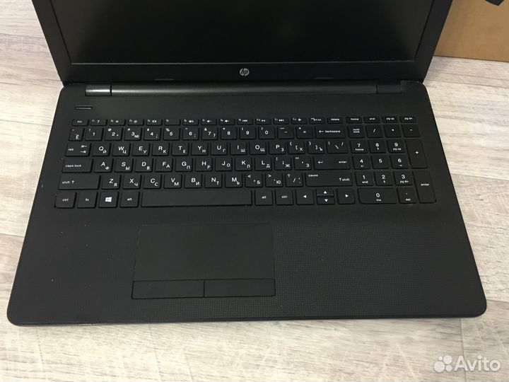 HP Laptop 15-bw632ur Full HD