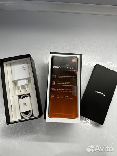 Телефон Xiaomi 13 PRO