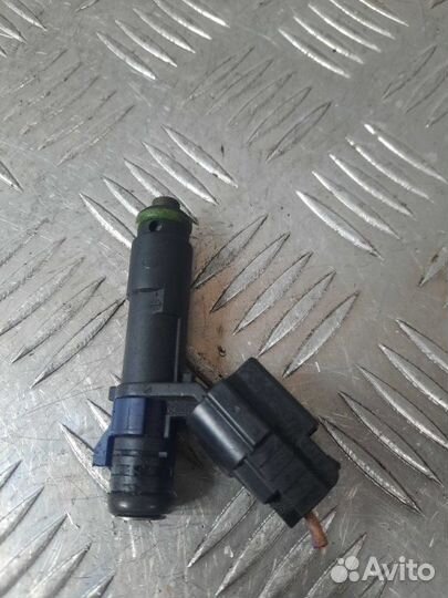 Форсунка Citroen C5 хэтчбэк 5 дв. 2.0 RFJ 2005