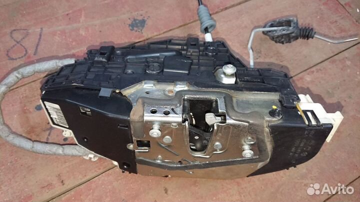 Замок двери с доводчиком и Keyless-go W221