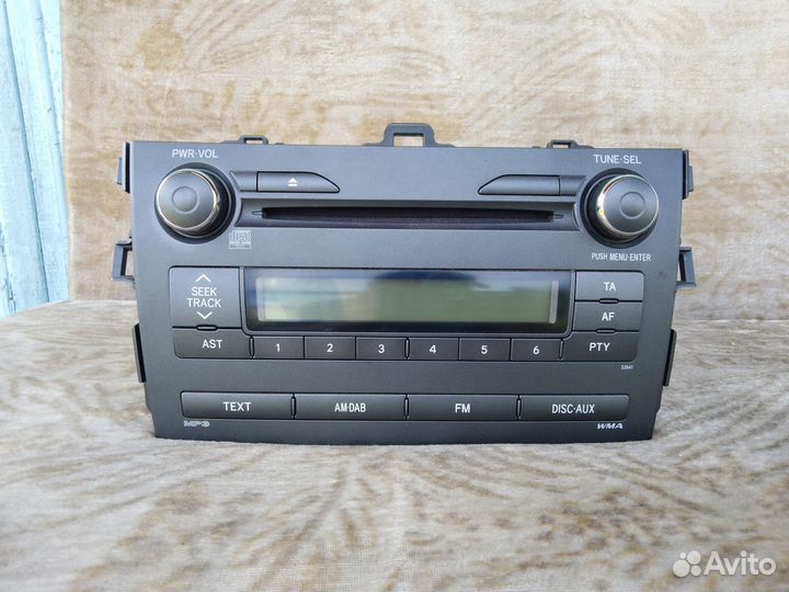 Штатная магнитола Toyota corolla