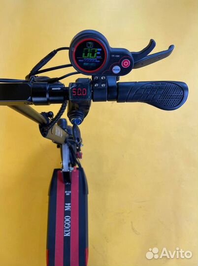 Электросамокат Kugoo M4