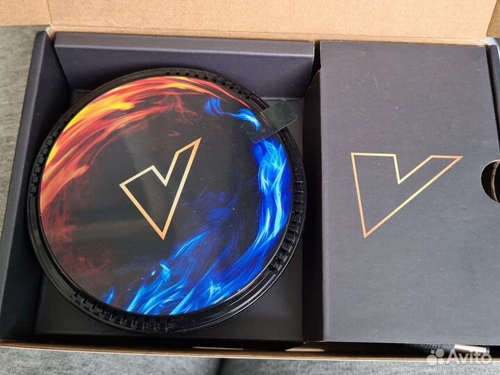 Продаю тв приставку на андройде 12