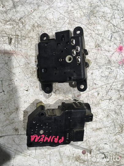 Моторчик привода заслонок отопителя