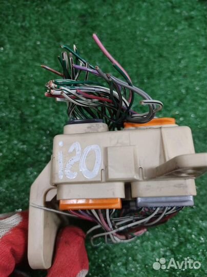 Блок предохранителей Lexus RX300 (MCU15) 2002