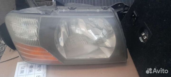 Фара правая паджеро 2000г