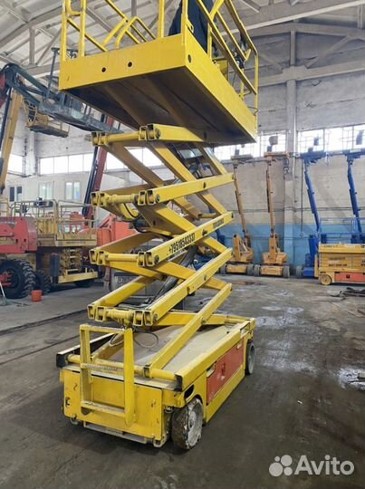 Ножничных Подъемник Haulotte compact 12