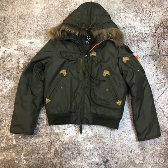 Зимняя куртка бомбер с мехом parajumpers type